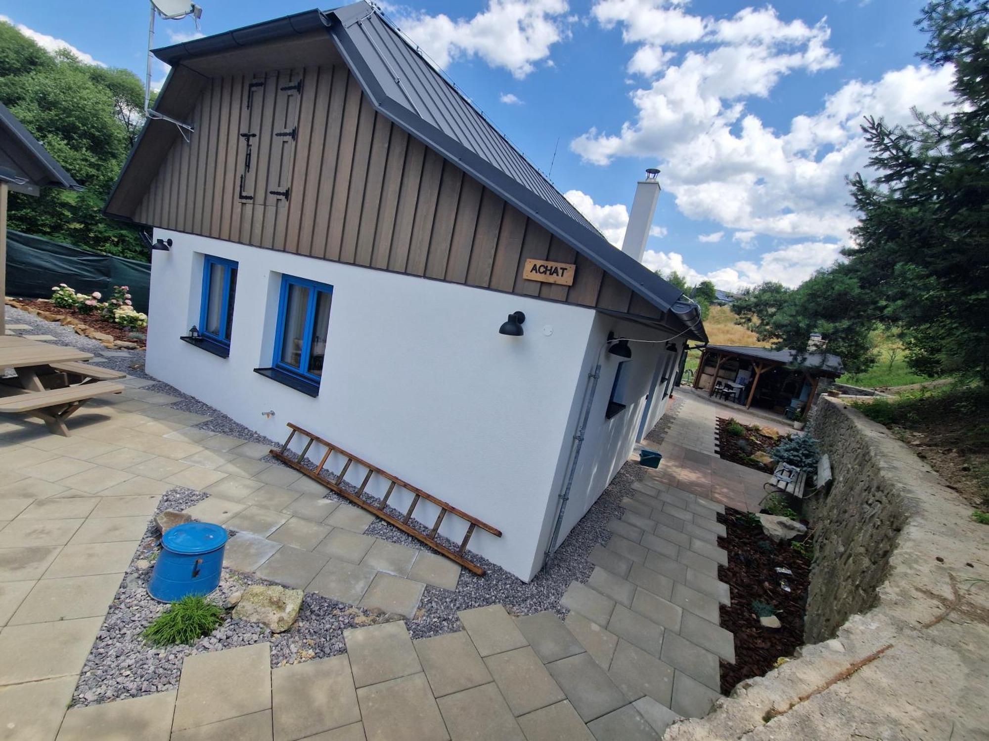Chalupka Opal A Chalupa Achat Na Luke Lukahuta Chaletstiavnica Banska Stiavnica Na Samote - Samoobsluzny Pristup Cez Pin-Kod Nonstop Kültér fotó